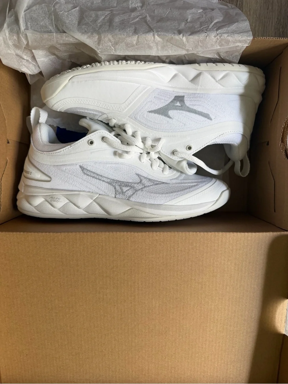 Mizuno Wave Luminous 3 Volleyball Shoes in White